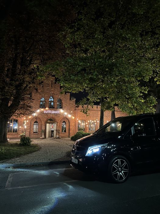 Przewóz VIP/Transfer lotniskowy/Przewóz gości weselnych/Wycieczki kraj