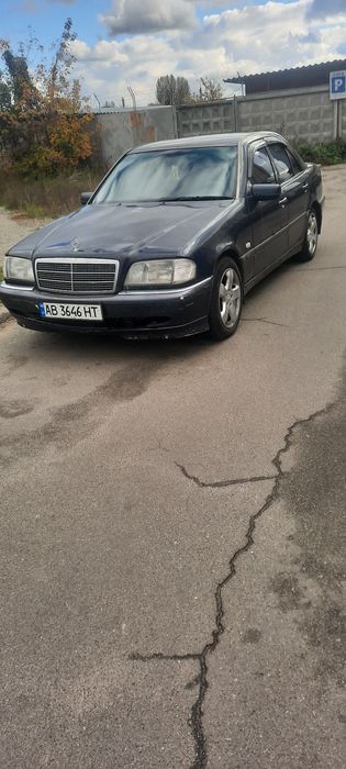 Мерседес      с200