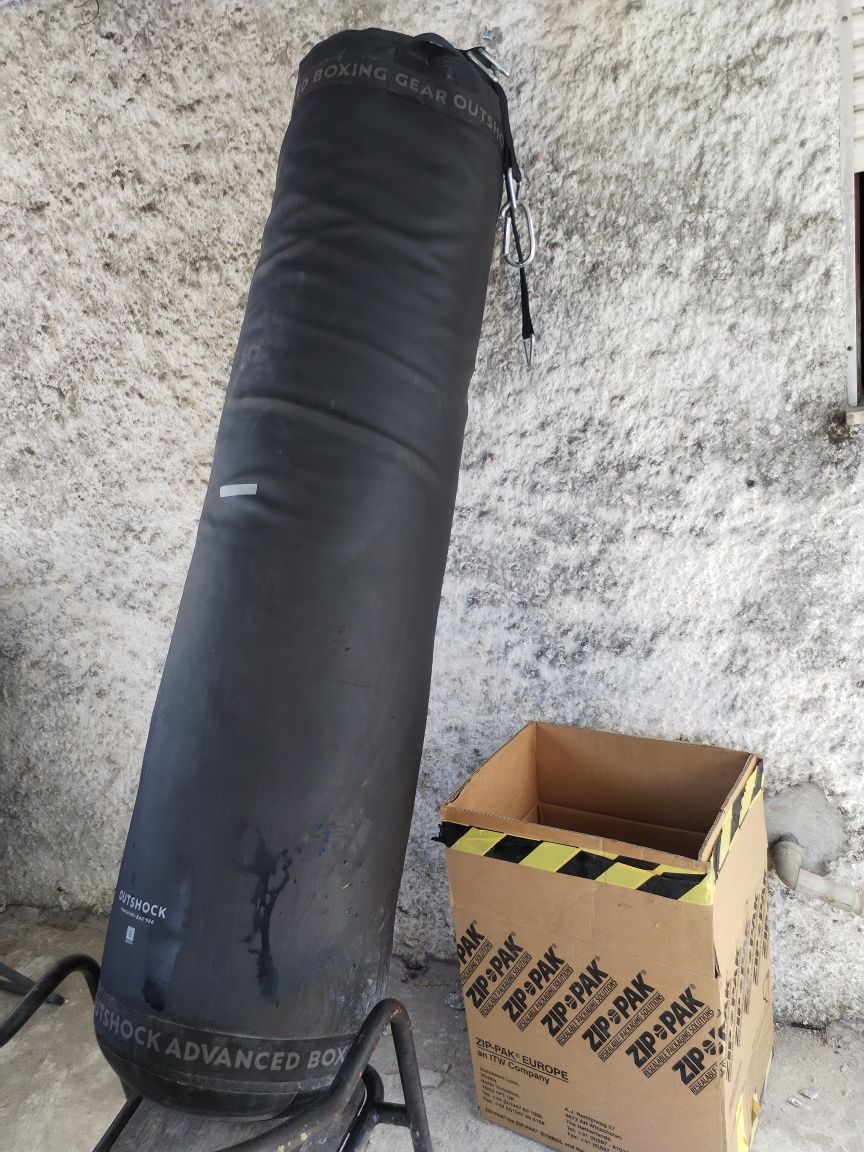 SacoKick boxing usado apenas 3 vezes