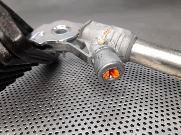 Encaixe de cinto frente esquerdo NISSAN Qashqai/Qashqai+2 I (J10, JJ10