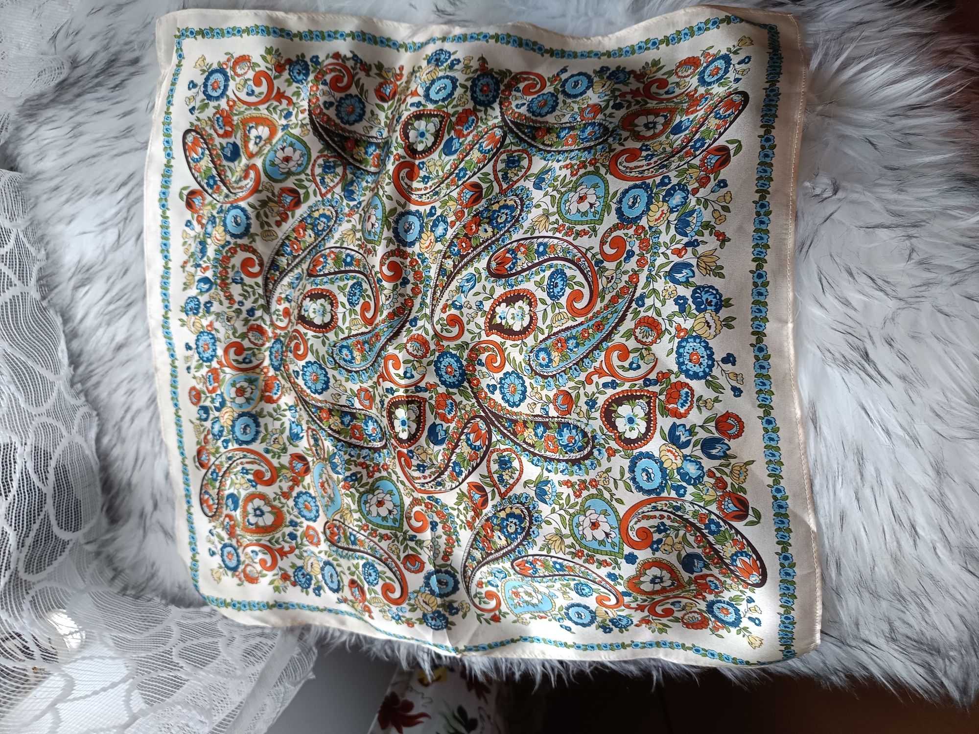 Jedwabna chusta\apaszka boho 53x53 cm, nowa