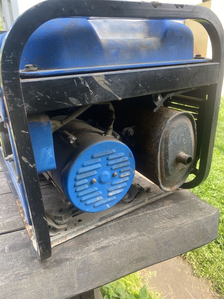 Generator pradotworczy power up 2000w avr