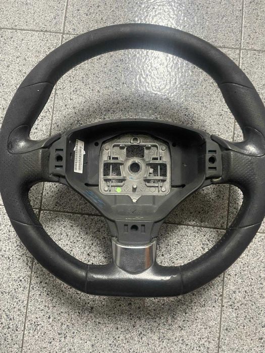 Volante desportivo Peugeot