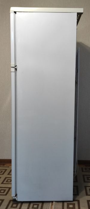 2-х камерний холодильник Днепр у робочому стані