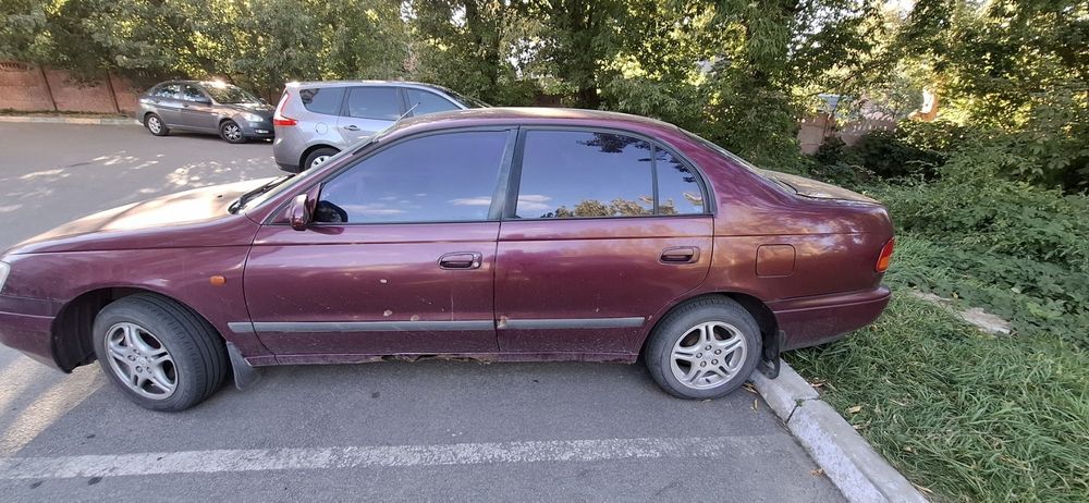 Продам Тайота Каріна Е 1997
