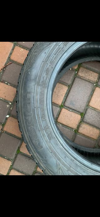 Резина зимняя Nokian