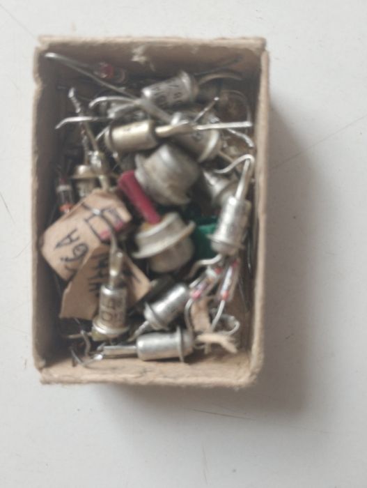 Продам новые конденсаторы ссср