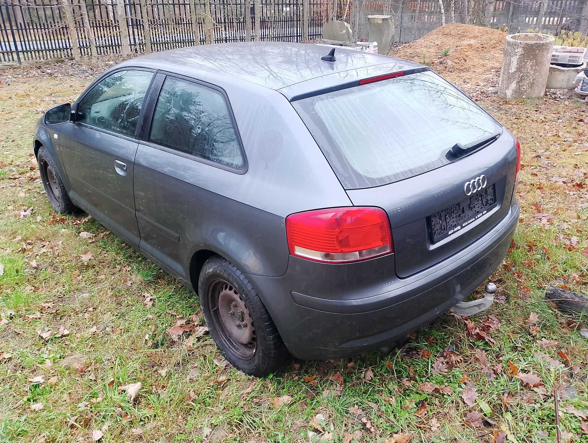 maska  audi a3 kod lakieru LX7Z 2.0 fsi 2.0 benzyna BLX   czesci