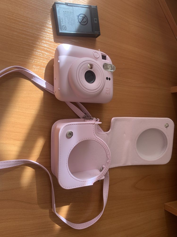 Камера моментального друку Fujifilm Instax Mini 12