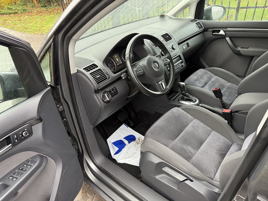Volkswagen Touran 1.4 16v 2011 automat panorama, klima alkantara