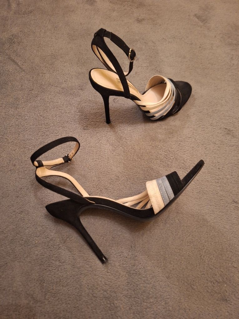 Buty na obcasie szpilki sandałki na obcasie Zara Basic rozmiar 39