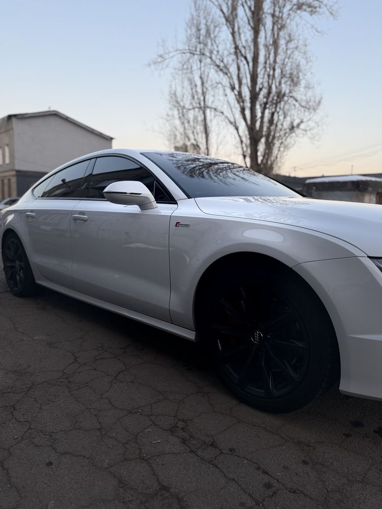 Audi A7 2016 року