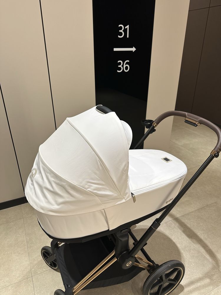 Продам люльку Cybex Priam 4.0 off white