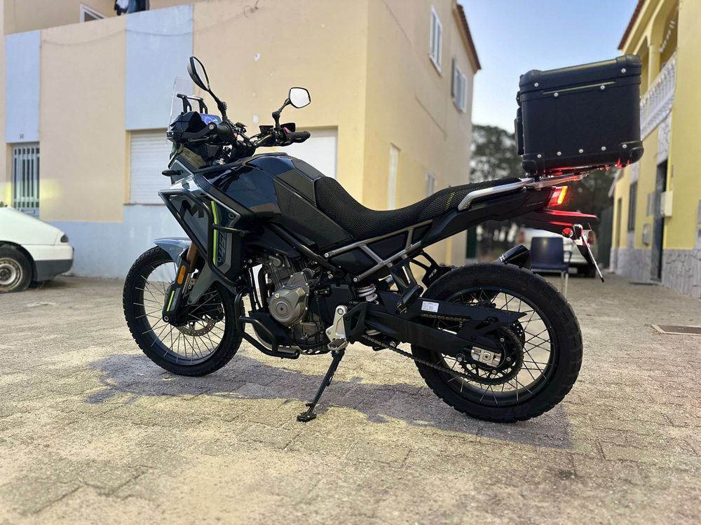 CFMoto 450MT com Extras