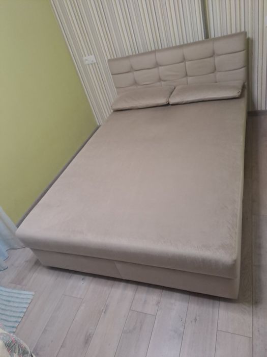 Продам кровать мягкую