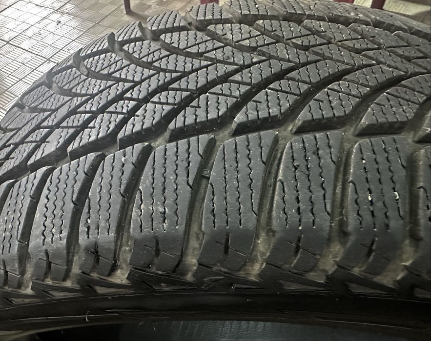 Зимова резина Godyear Ultragrip Ice 2 245/45/18 R18 4 шт