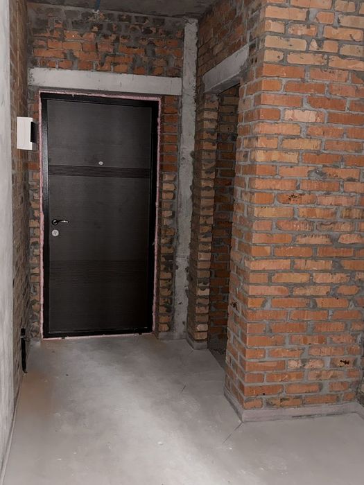 Простора 2-кімнатна квартира 70 м² у ЖК бізнес-класу Krona Park 2