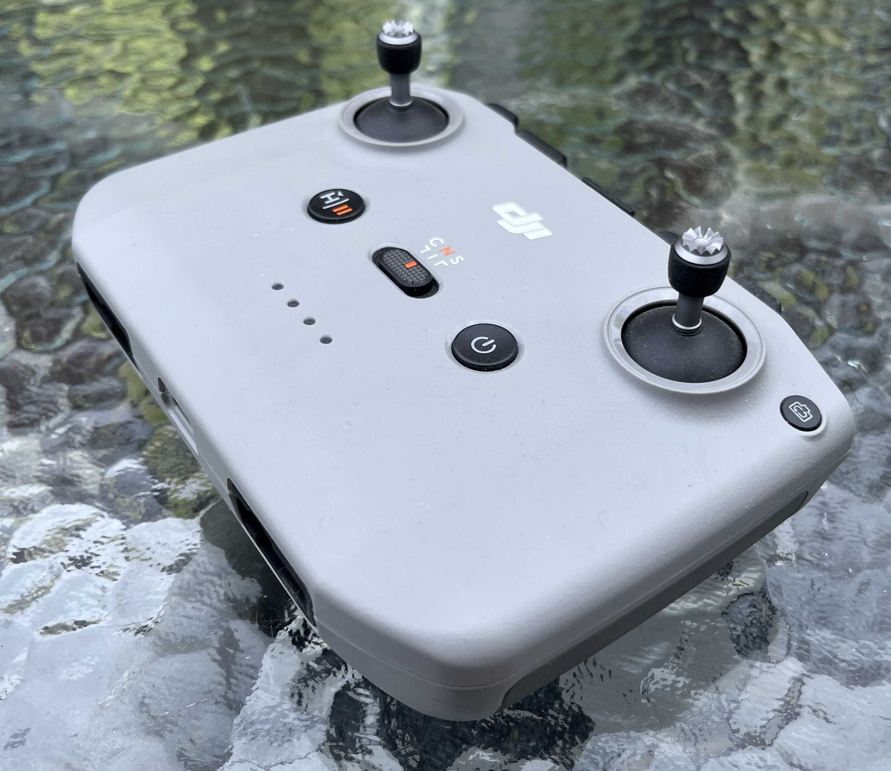 Kontroler DJI RC-N2