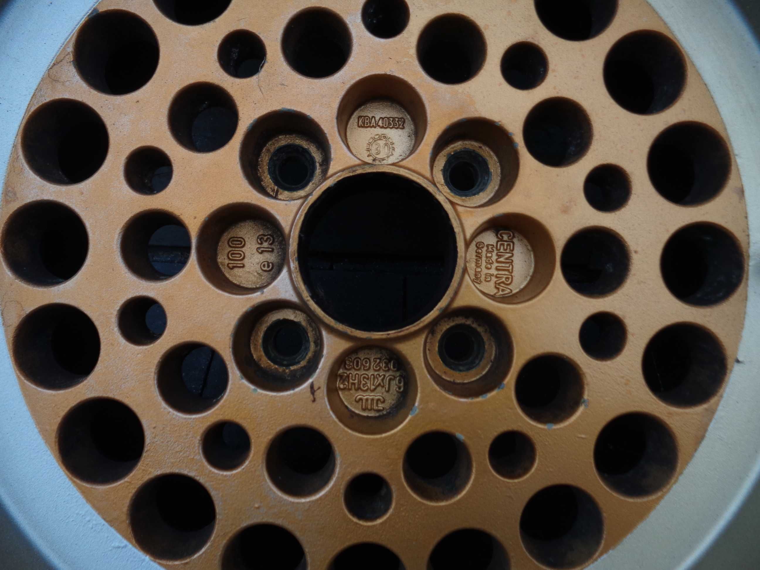 Alufelgi 13 cali 4x100 CENTRA Pepperpots Kaseloch, VW, Opel, Honda
