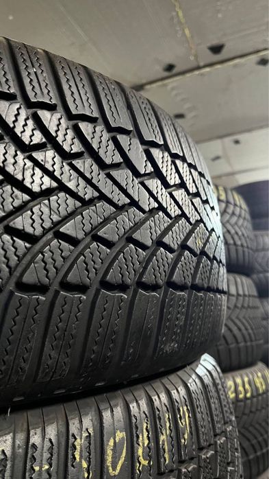 Пара зимової гуми 235/50/19 , Bridgestone