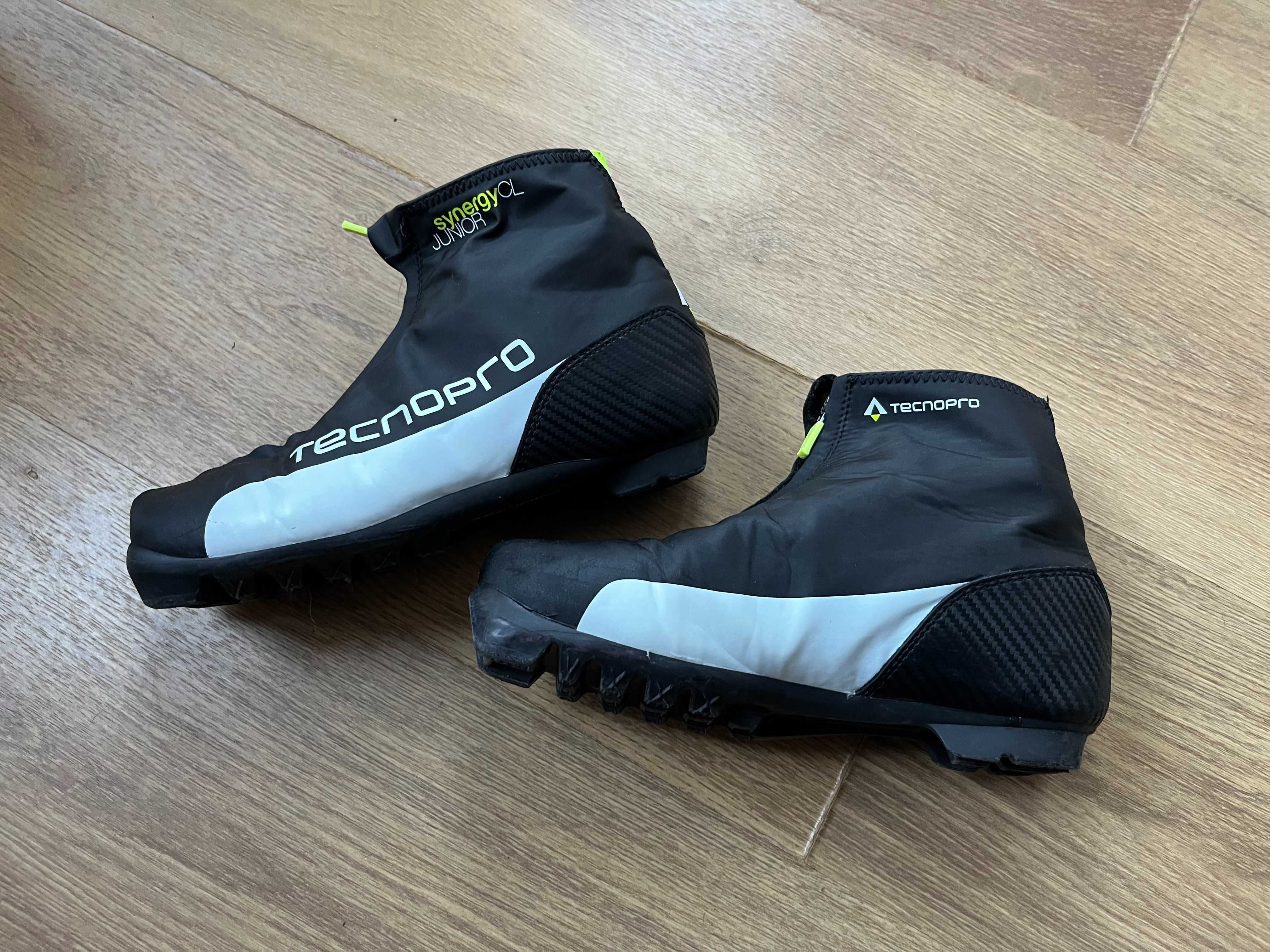Buty do biegówek / nart biegowych TecnoPro Synergy CL JR rozmiar 36