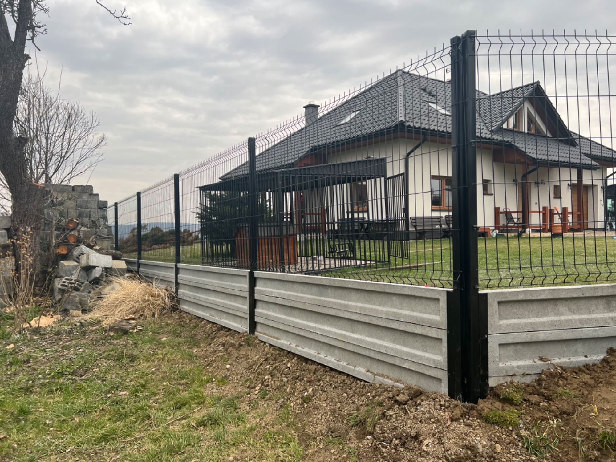 Montaż.Ogrodzenie Panelowe 40 ZŁ
