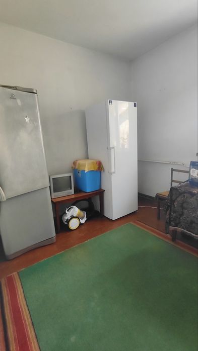 Продаж будинку в ближньому пригороді. Торг.