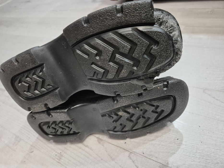 Чоботи, крафтові.