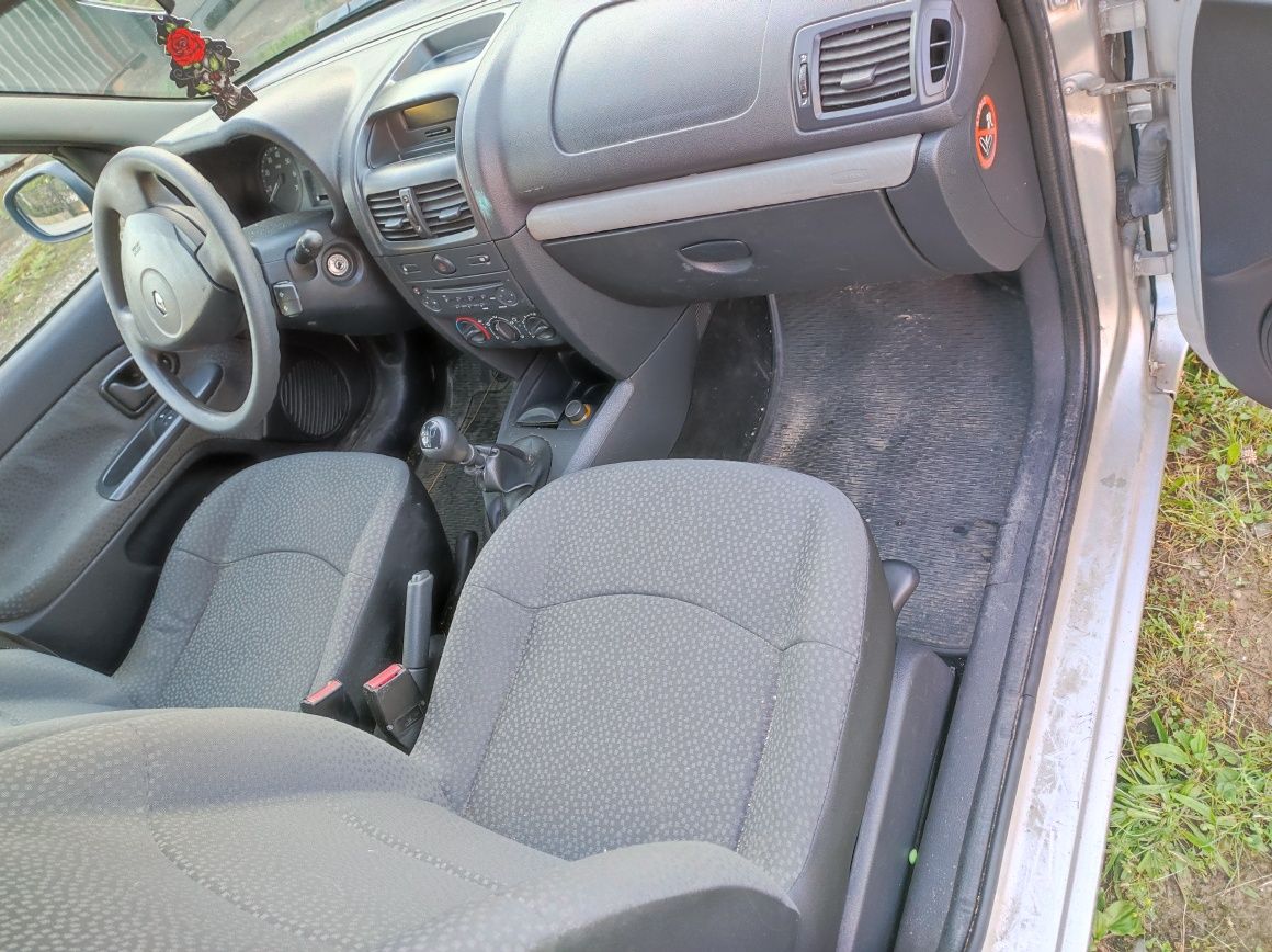 Samochód Renault Clio, 2007