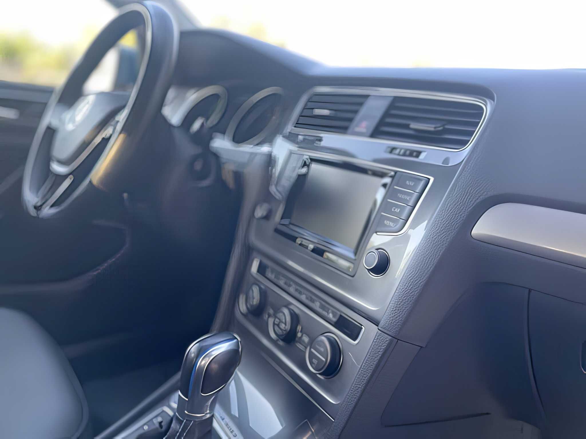 2015 Volkswagen e-Golf