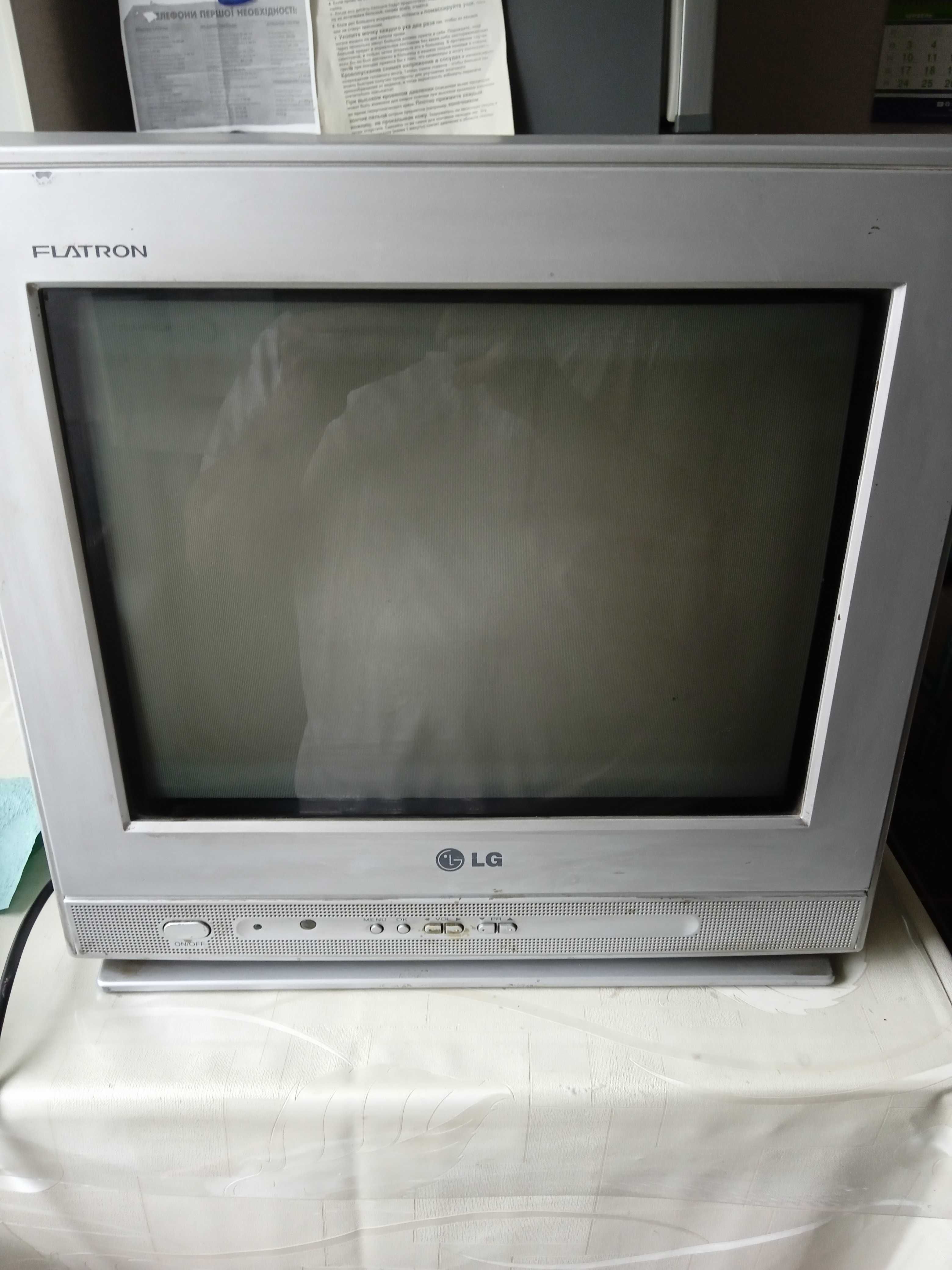 Телевізор LG, вживане, для ремонту або на запчастини.