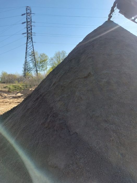 Humus, przesiewania ziemia ogrodowa i trawnikowa czarniziem