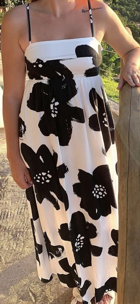 Vestidos novos, tamanho L
