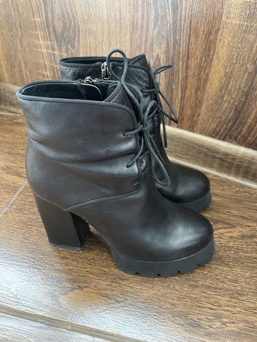 Ботильйони шкіряні elisabetta franchi