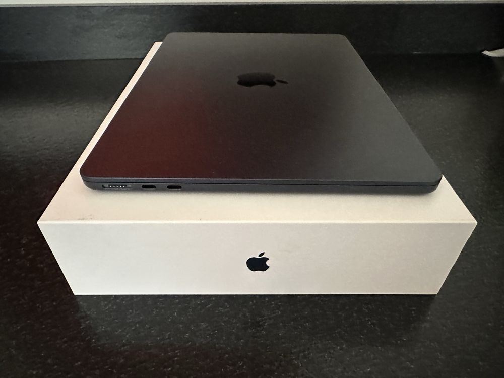 Macbook Air, 16gb, 256gb, M2, gwarancja Apple