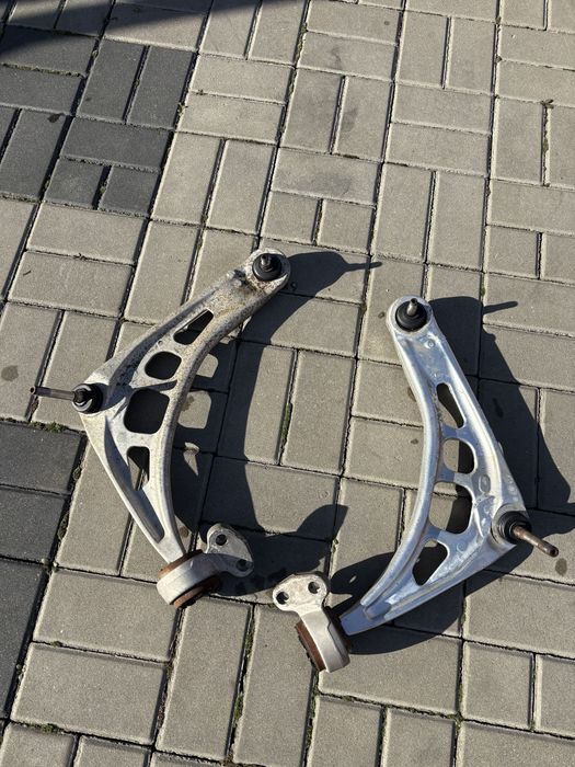 Wahacze przednie przód  bmw e46