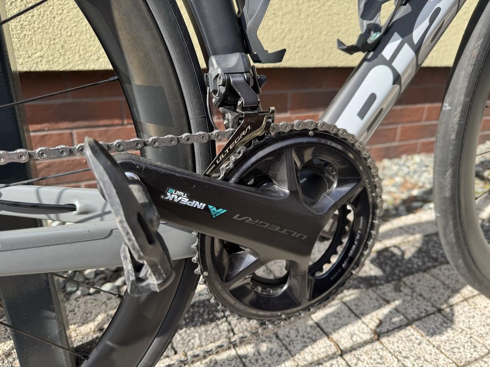 Bianchi Oltre XR4 na kolach Zipp, pomiar mocy, rozm. 55