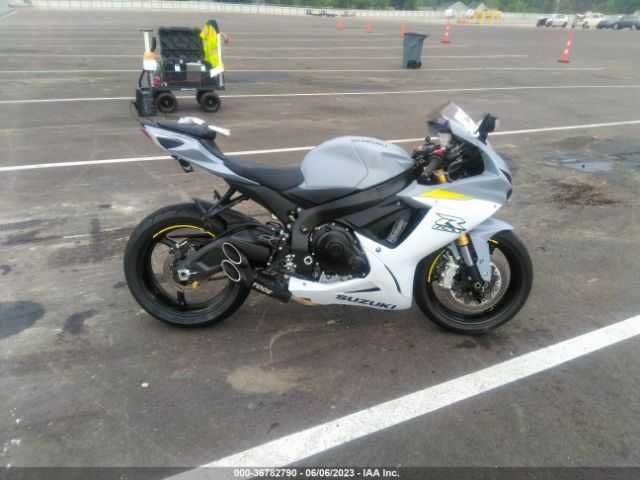 Suzuki GSX-R750 2022