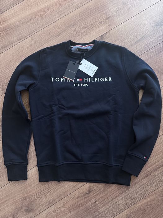 Granatowa bluza Tommy Hilfiger EST. r. L logo haft