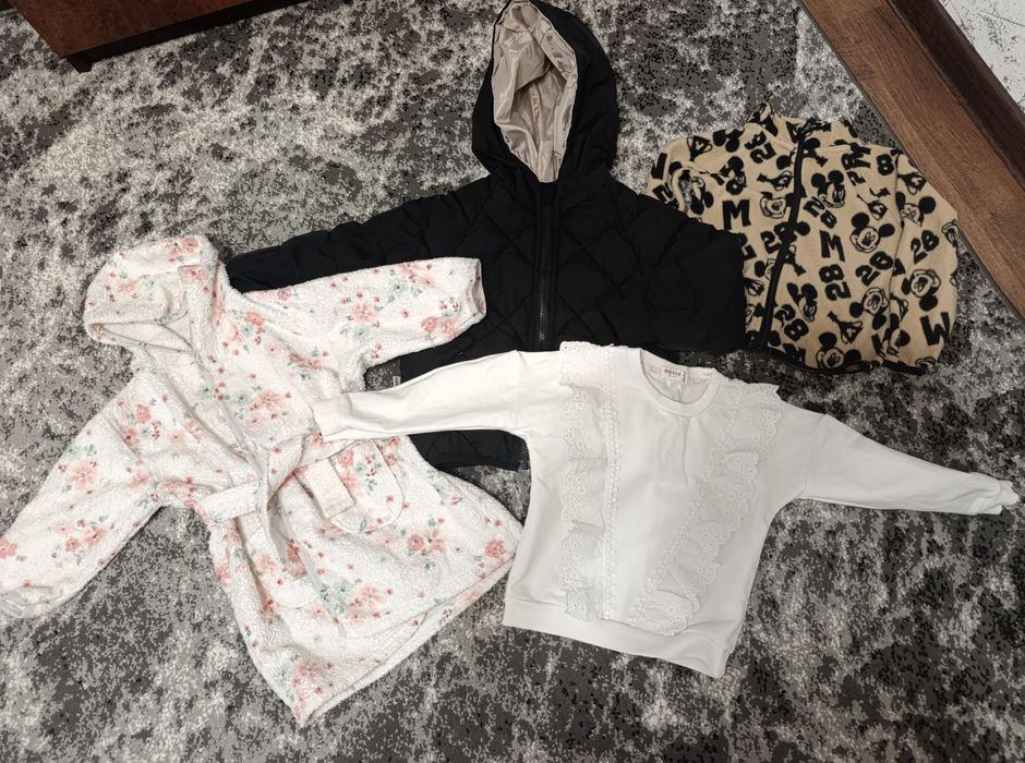 Одяг для дівчинки