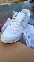 Sapatilhas Reebok - Brancas - Tamanho 35