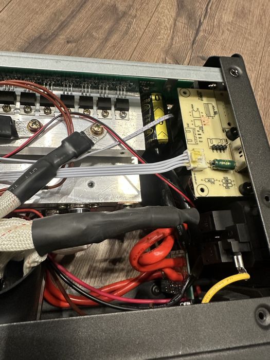 Джерело безперебійного живлення ARUNA UPS 1200 TOR