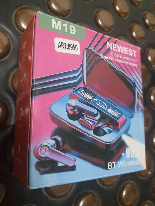 Бездротові bluetooth-навушники M19 функція ліхтарика  LED-дисплей, 163