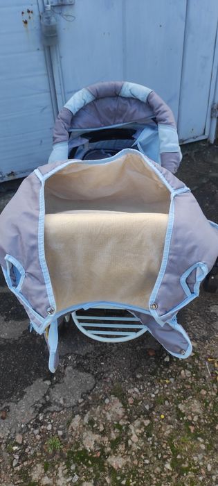 Дитяча коляска майже нова