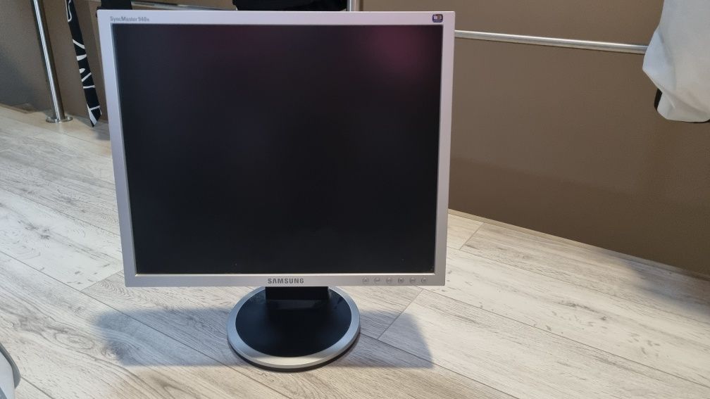 Monitor LG flatron