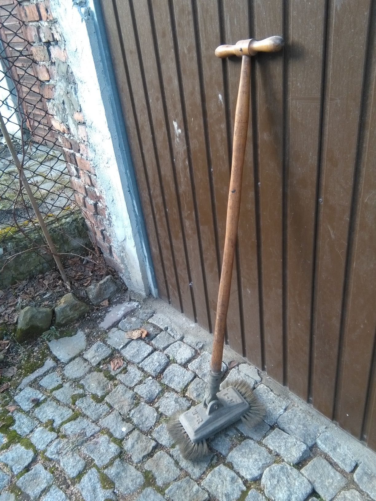 Froterka ręczna solidna