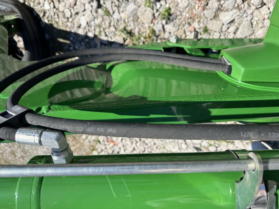 TUR ładowacz czołowy John Deere 623R 2021r