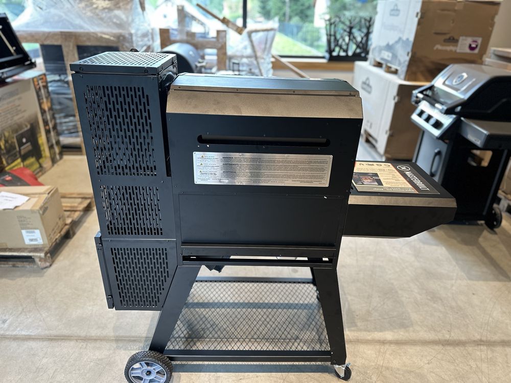 Cyfrowy grill węglowy Gravity Series 560 + wędzarnia Masterbulit