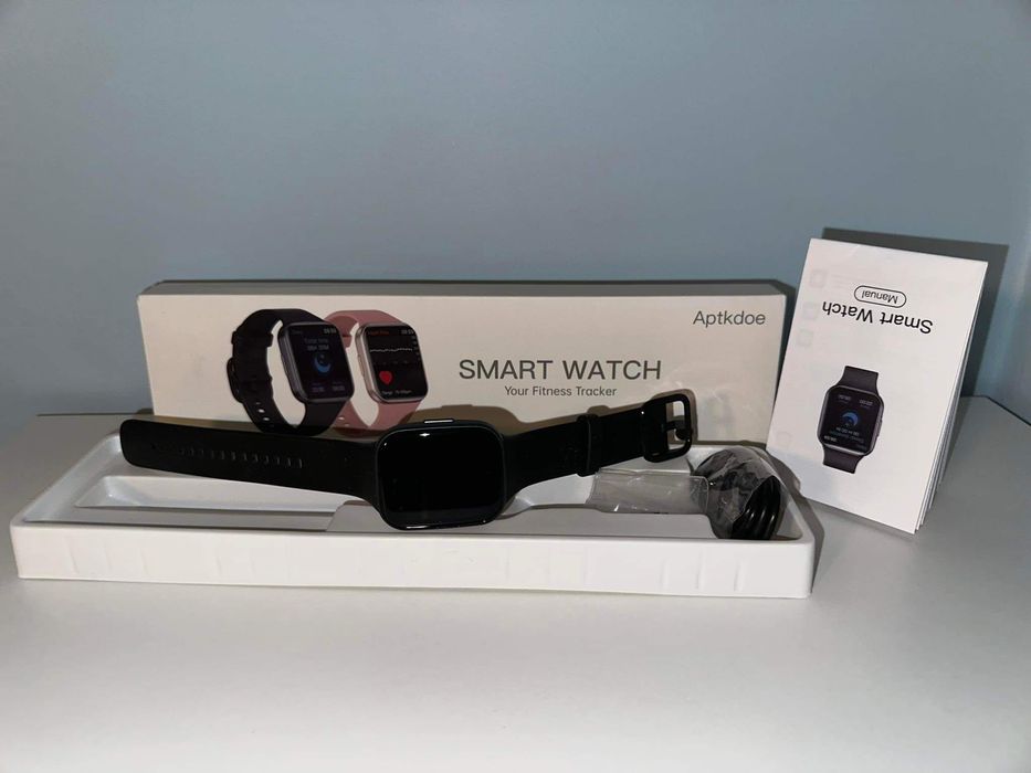Smart Watch Your Fitness Tracker