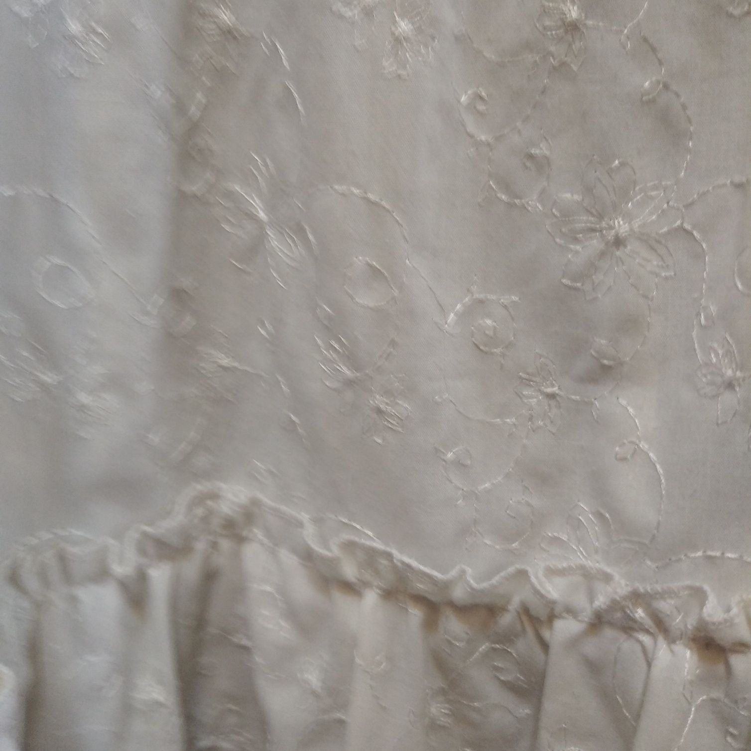 Платье сарафан белое на 6-8лет